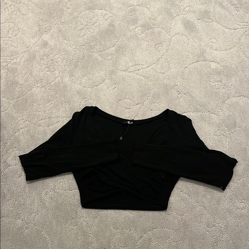 White Fox Boutique Black Crop Top